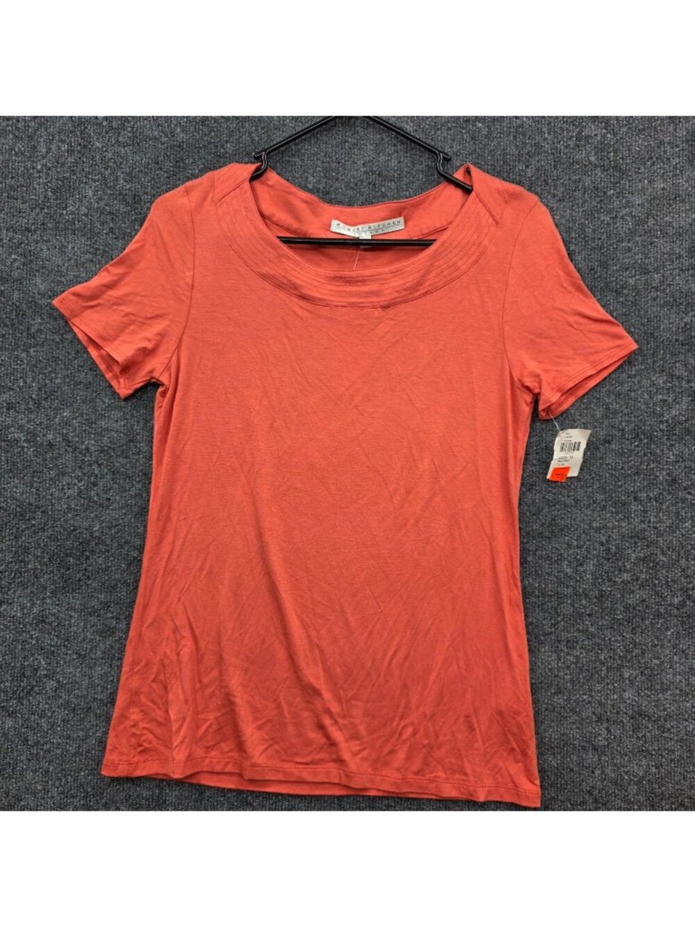 Robert Kitchen Canada Vibrant Top M Orange Short Sleeves Colorful Layers Minimal